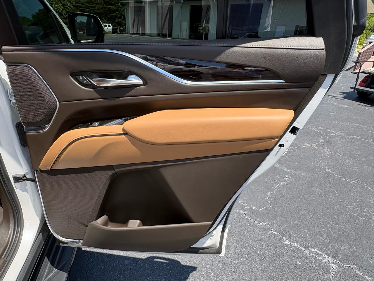 Cadillac Escalade Premium Luxury AWD 2021