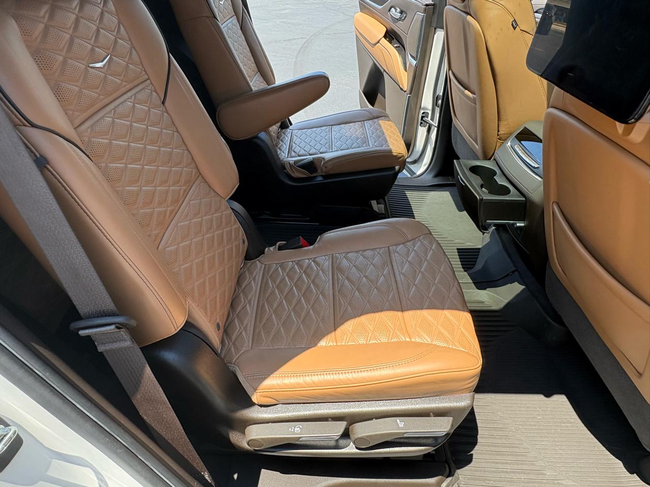 Cadillac Escalade Premium Luxury AWD 2021