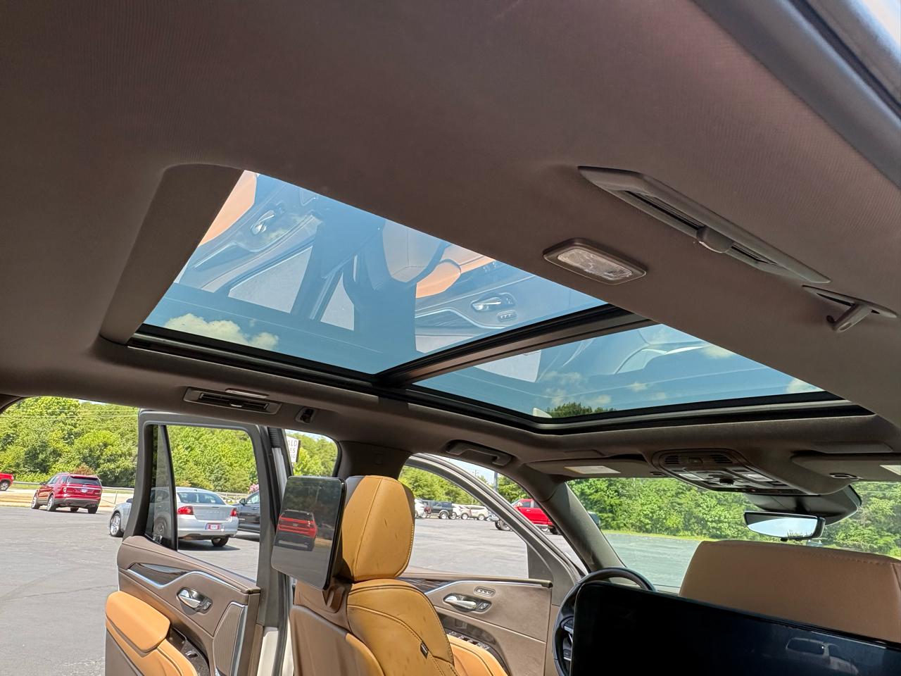 Cadillac Escalade Premium Luxury AWD 2021