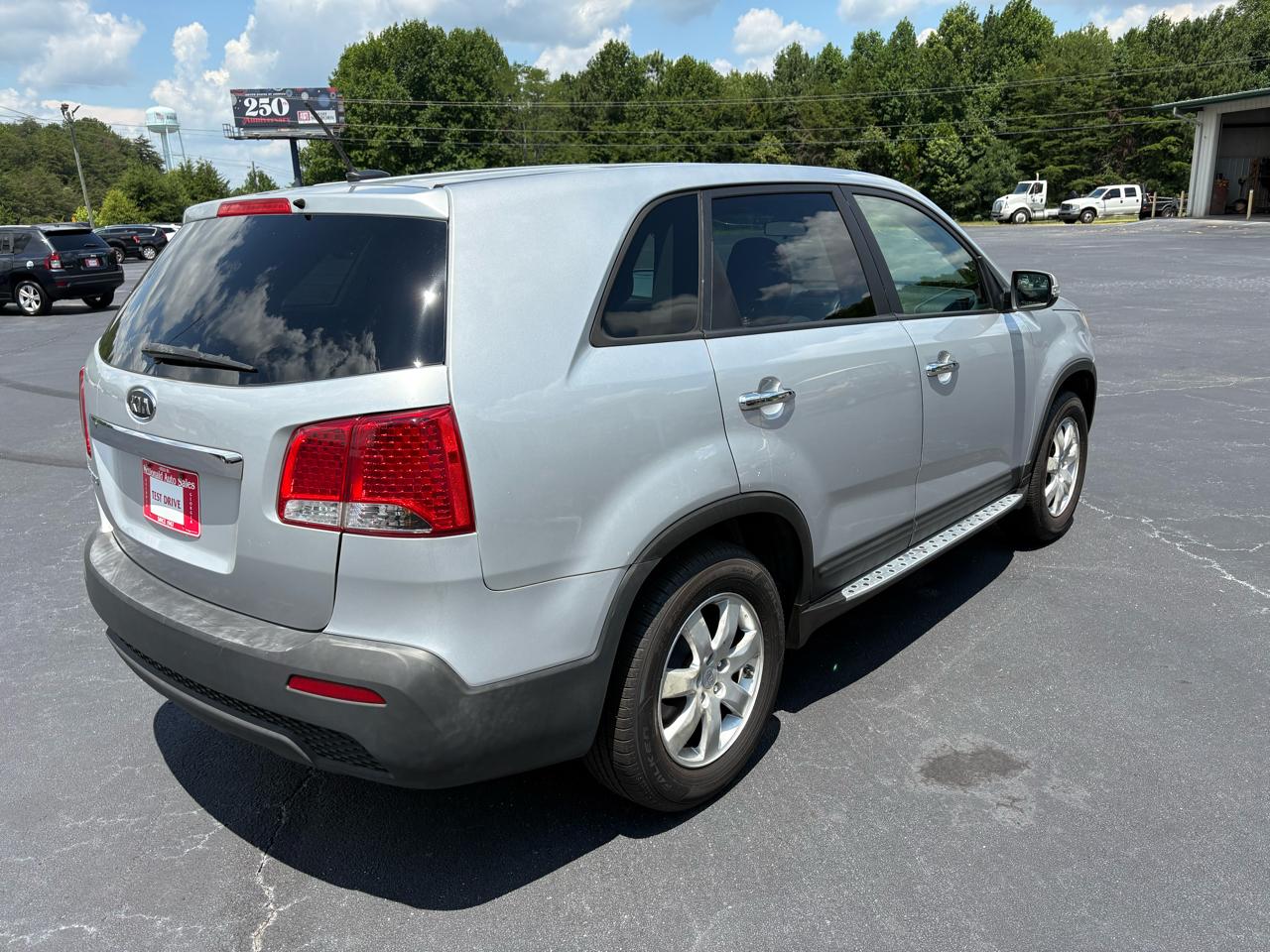 Kia Sorento LX 2WD 2011