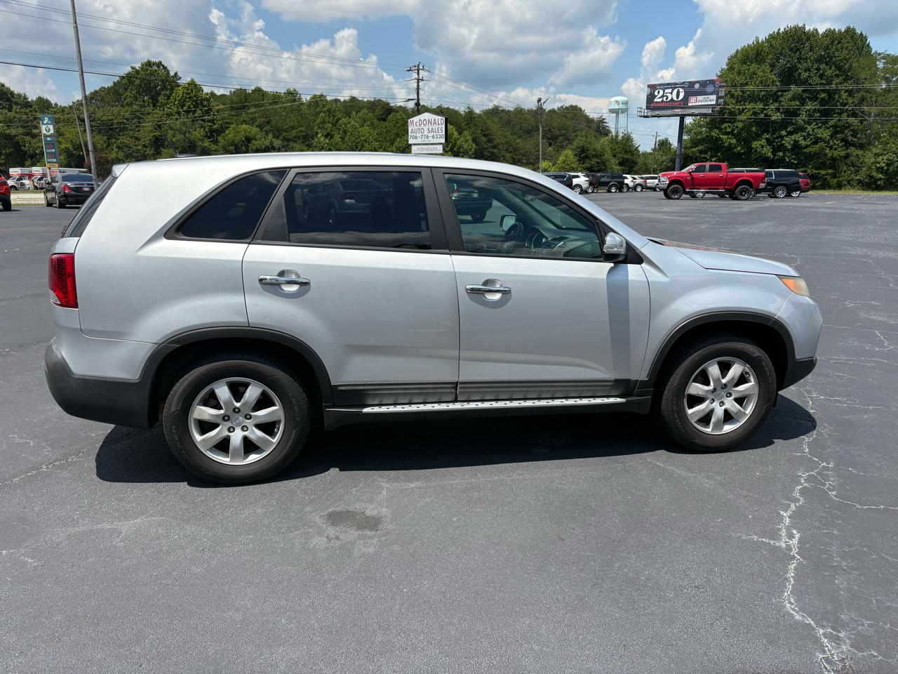 Kia Sorento LX 2WD 2011