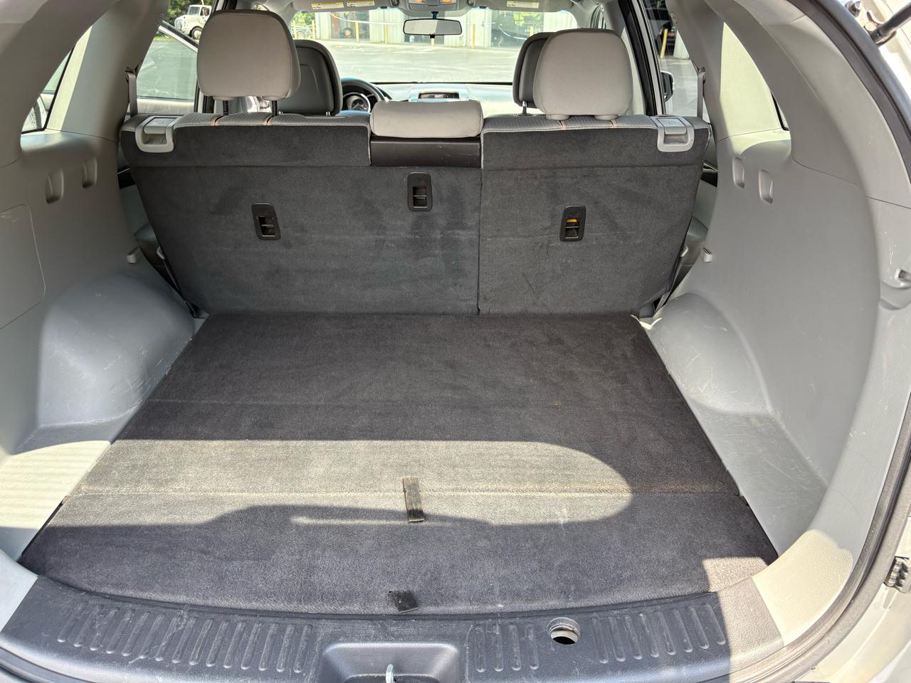 Kia Sorento LX 2WD 2011