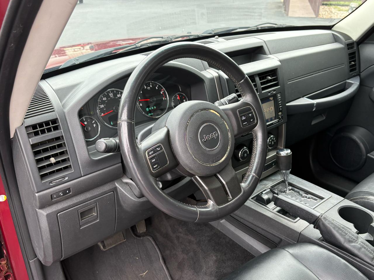 Jeep Liberty Sport 4WD 2012