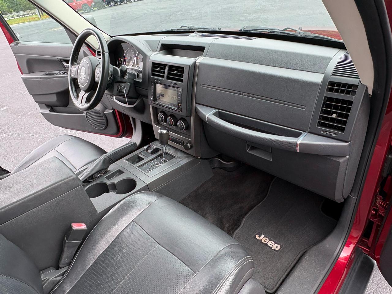Jeep Liberty Sport 4WD 2012