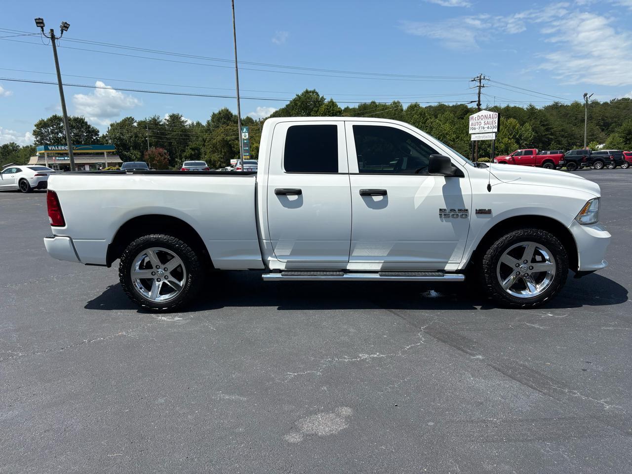 RAM 1500 Tradesman Quad Cab 4WD 2016