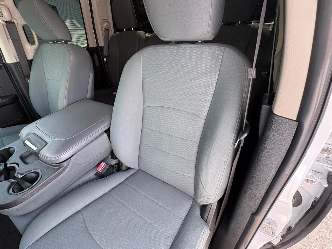 RAM 1500 Tradesman Quad Cab 4WD 2016