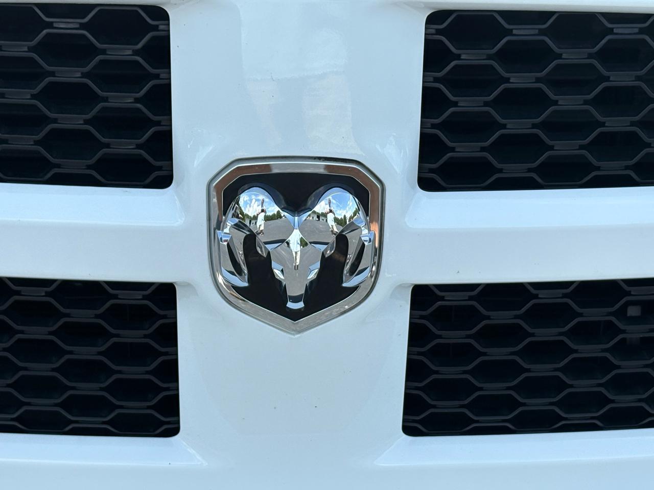 RAM 1500 Tradesman Quad Cab 4WD 2016
