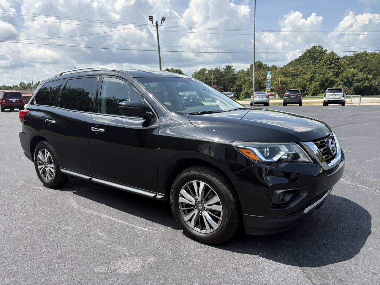 Nissan Pathfinder SL 4WD 2018