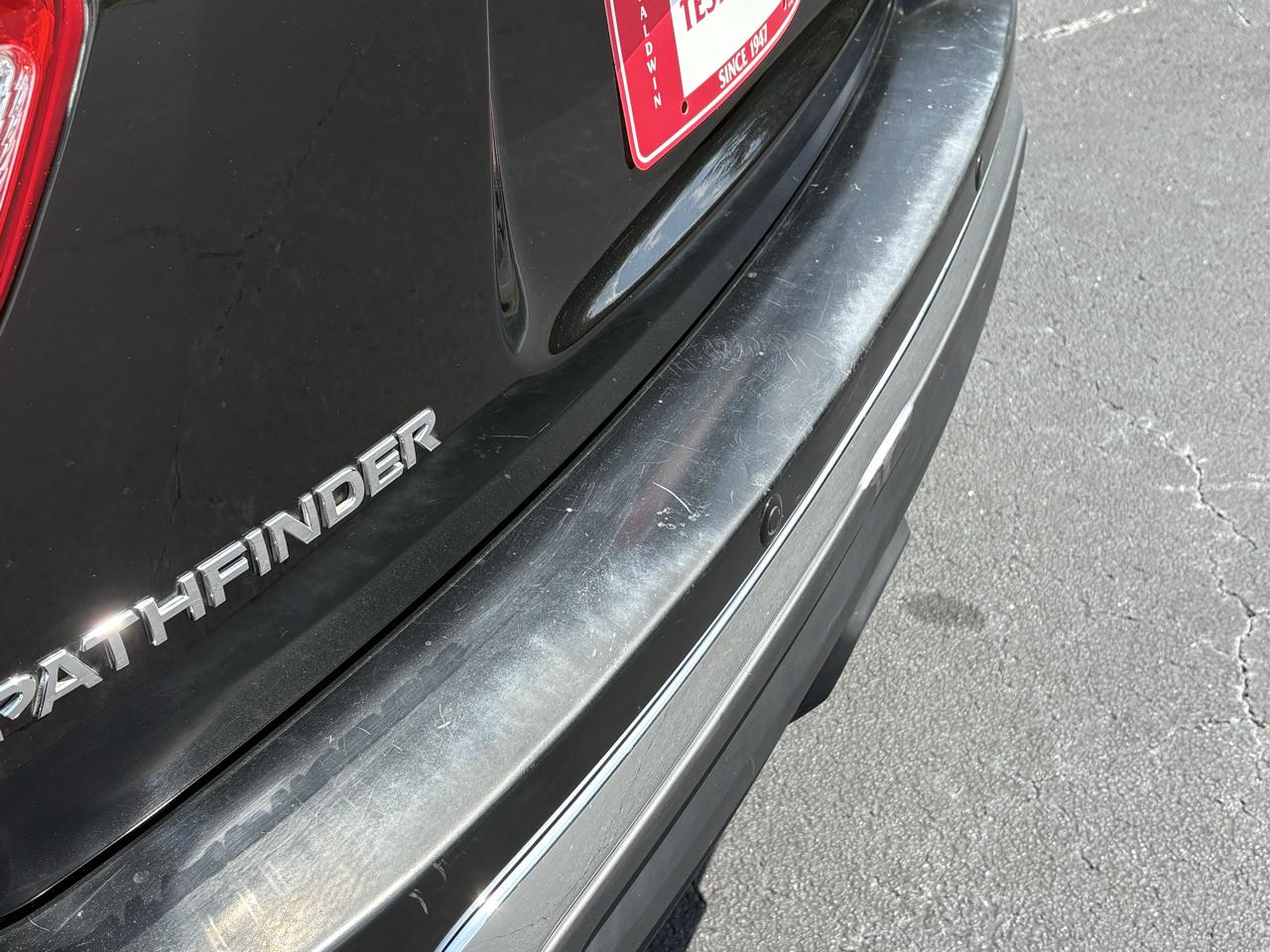 Nissan Pathfinder SL 4WD 2018