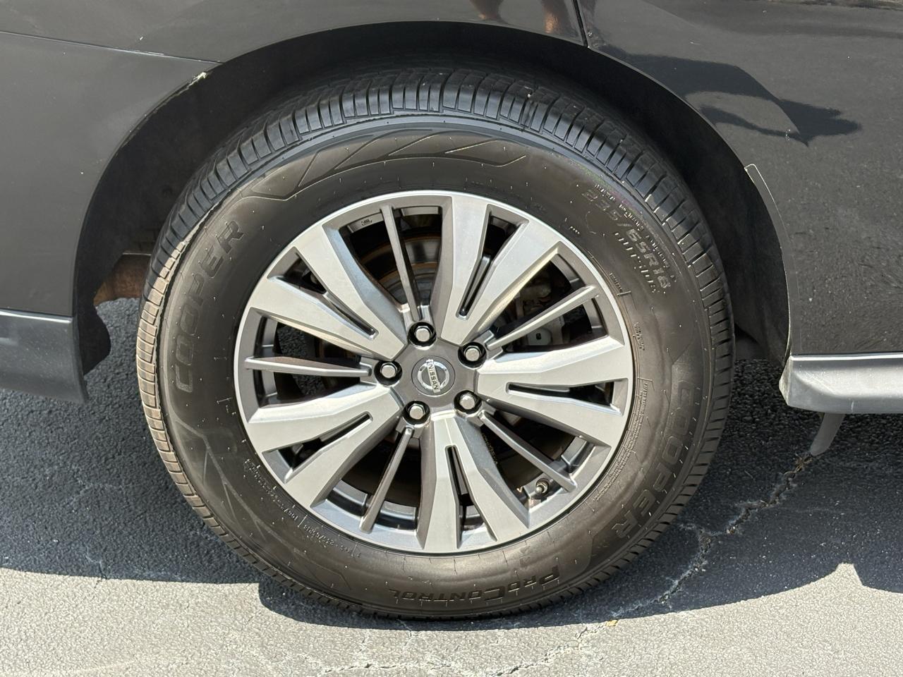 Nissan Pathfinder SL 4WD 2018