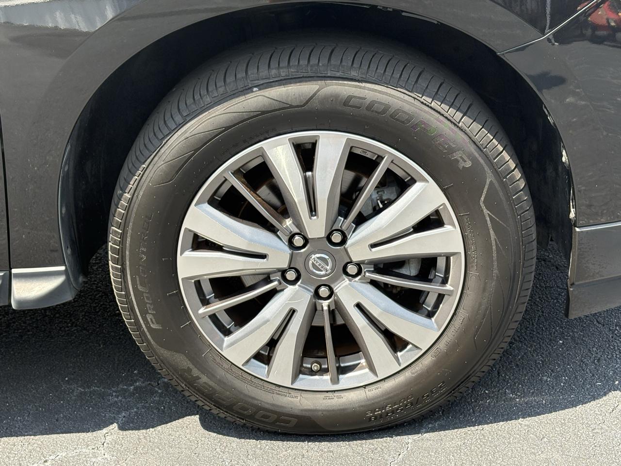 Nissan Pathfinder SL 4WD 2018