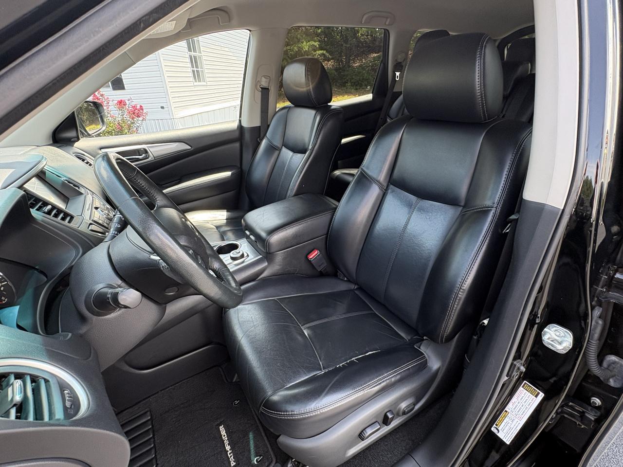 Nissan Pathfinder SL 4WD 2018