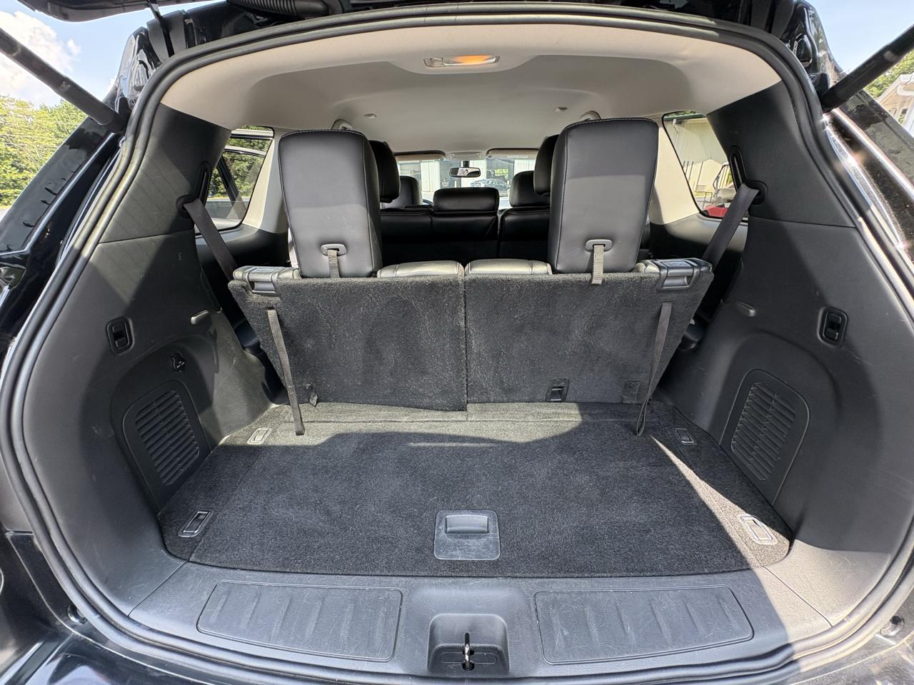 Nissan Pathfinder SL 4WD 2018