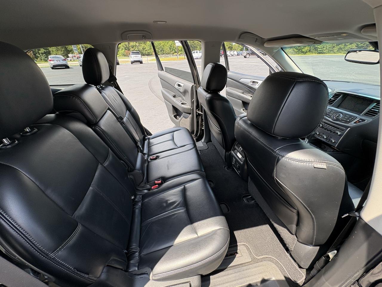 Nissan Pathfinder SL 4WD 2018