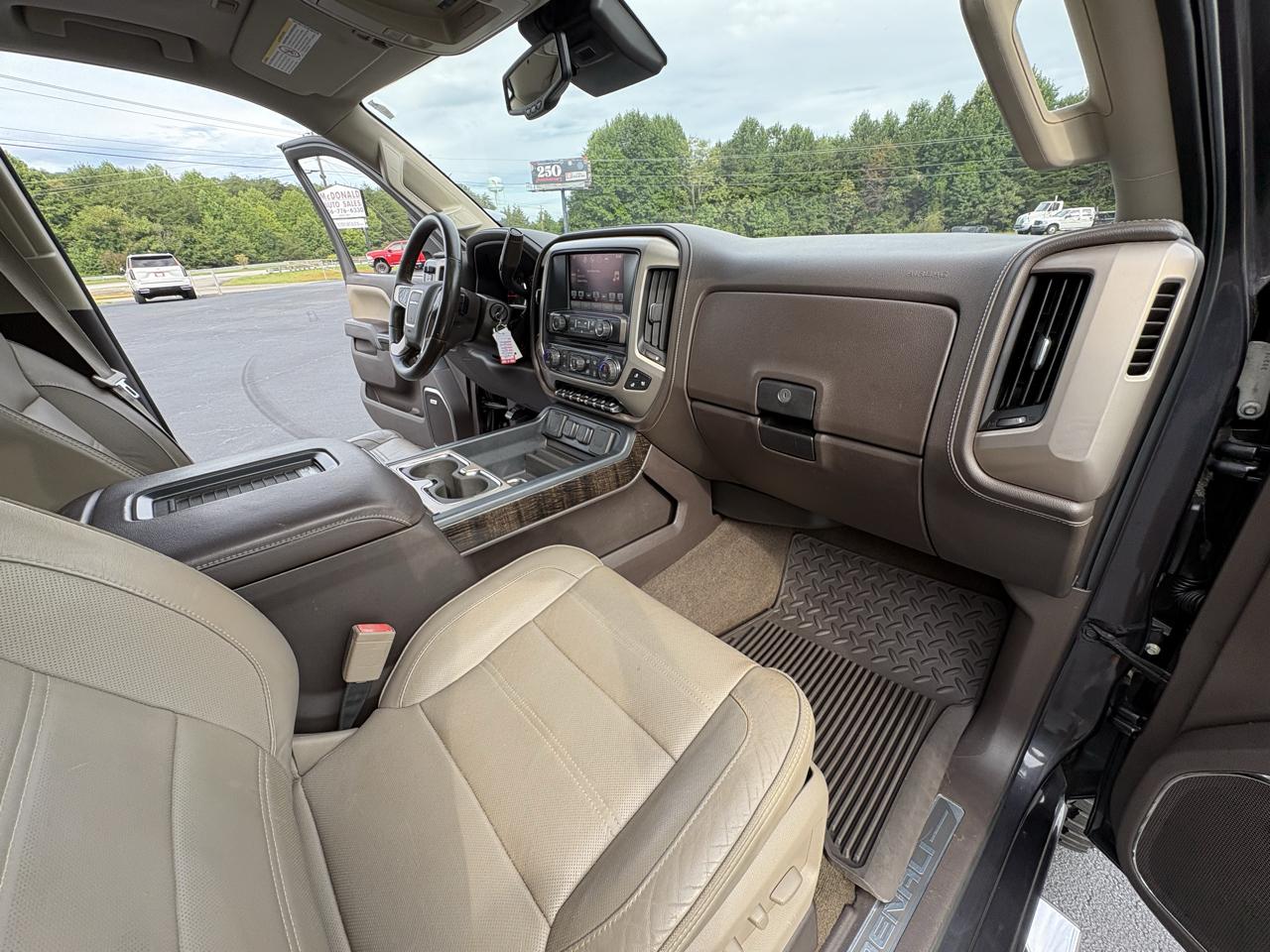 GMC Sierra 2500HD Denali Crew Cab 4WD 2016