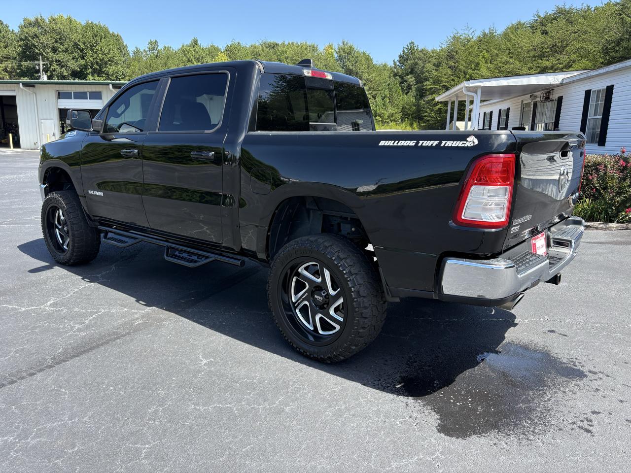 RAM 1500 Big Horn Crew Cab SWB 4WD 2021