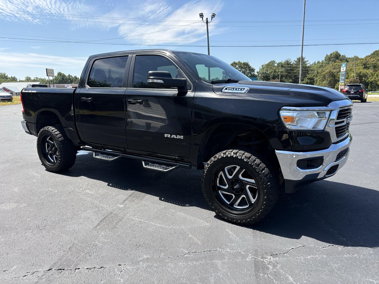 RAM 1500 Big Horn Crew Cab SWB 4WD 2021