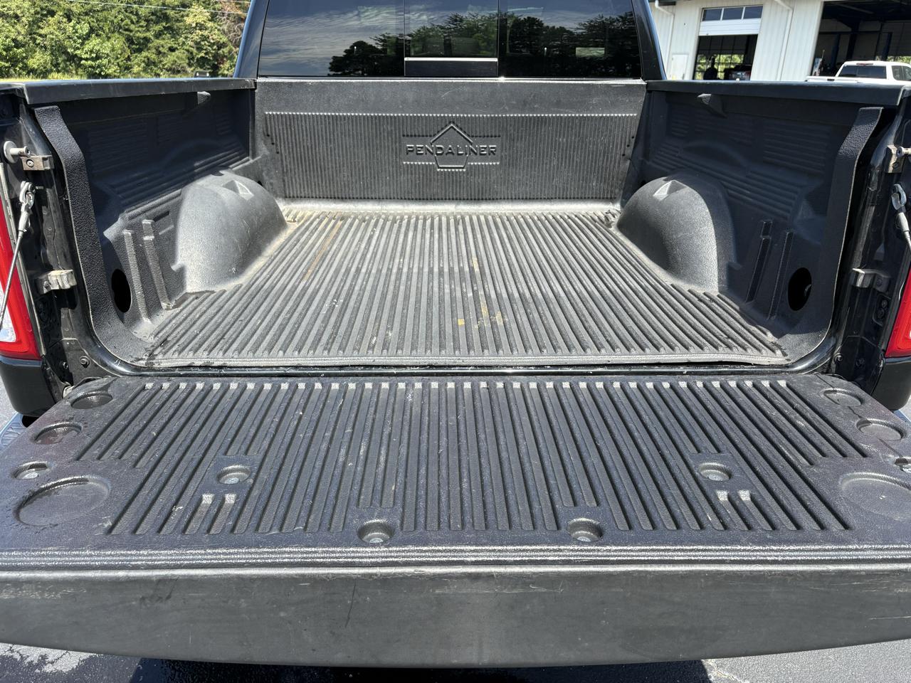 RAM 1500 Big Horn Crew Cab SWB 4WD 2021
