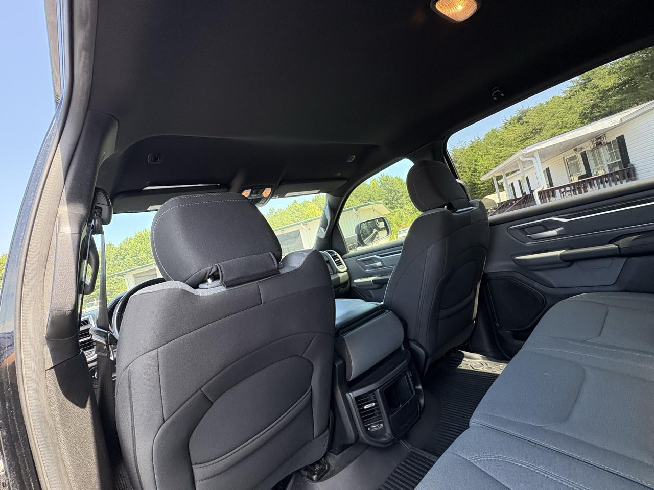 RAM 1500 Big Horn Crew Cab SWB 4WD 2021