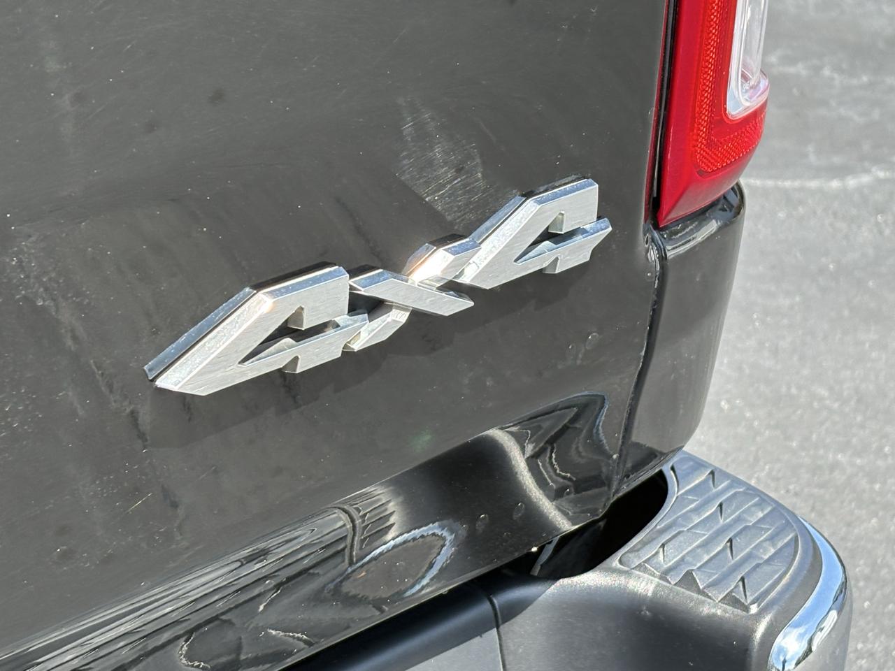 RAM 1500 Big Horn Crew Cab SWB 4WD 2021