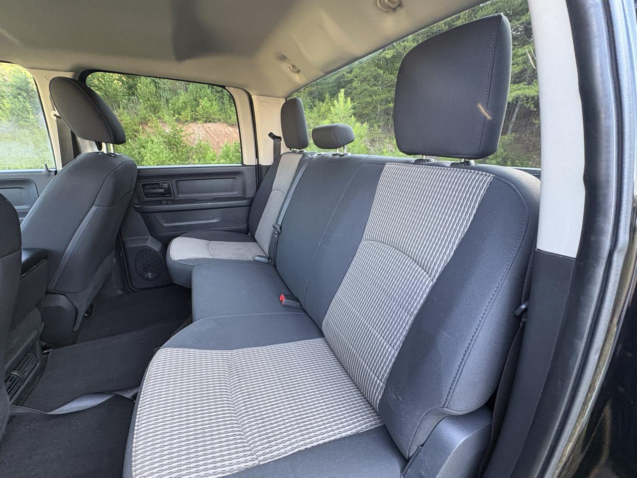 RAM 2500 ST Crew Cab SWB 4WD 2012