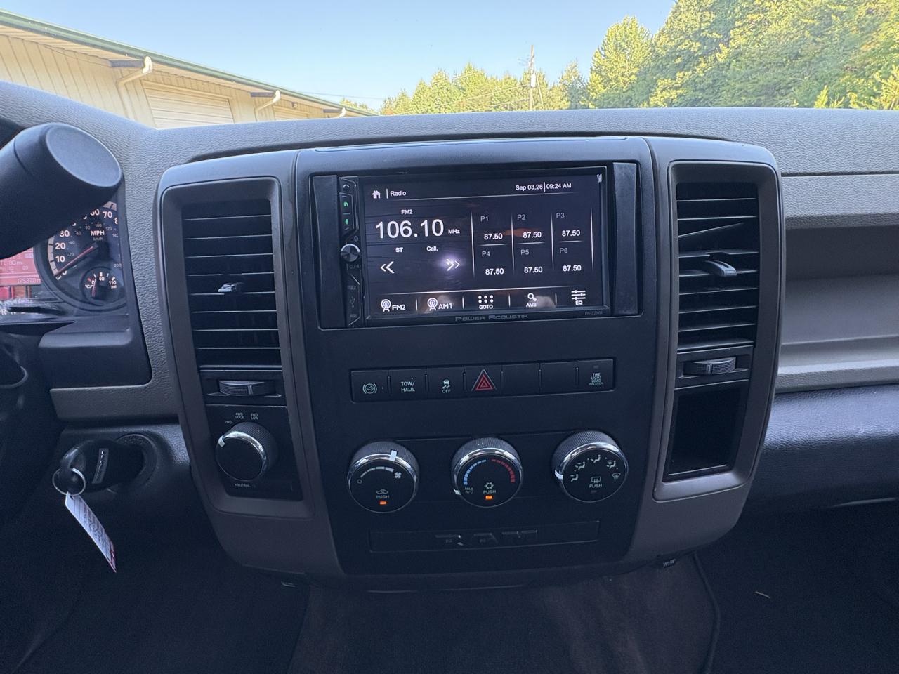 RAM 2500 ST Crew Cab SWB 4WD 2012