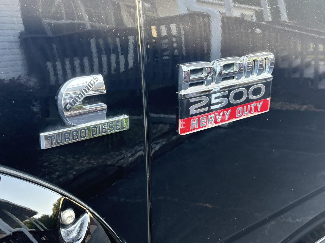 RAM 2500 ST Crew Cab SWB 4WD 2012