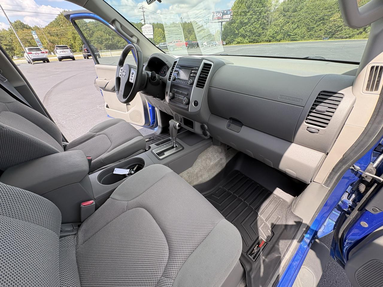 Nissan Frontier  2013