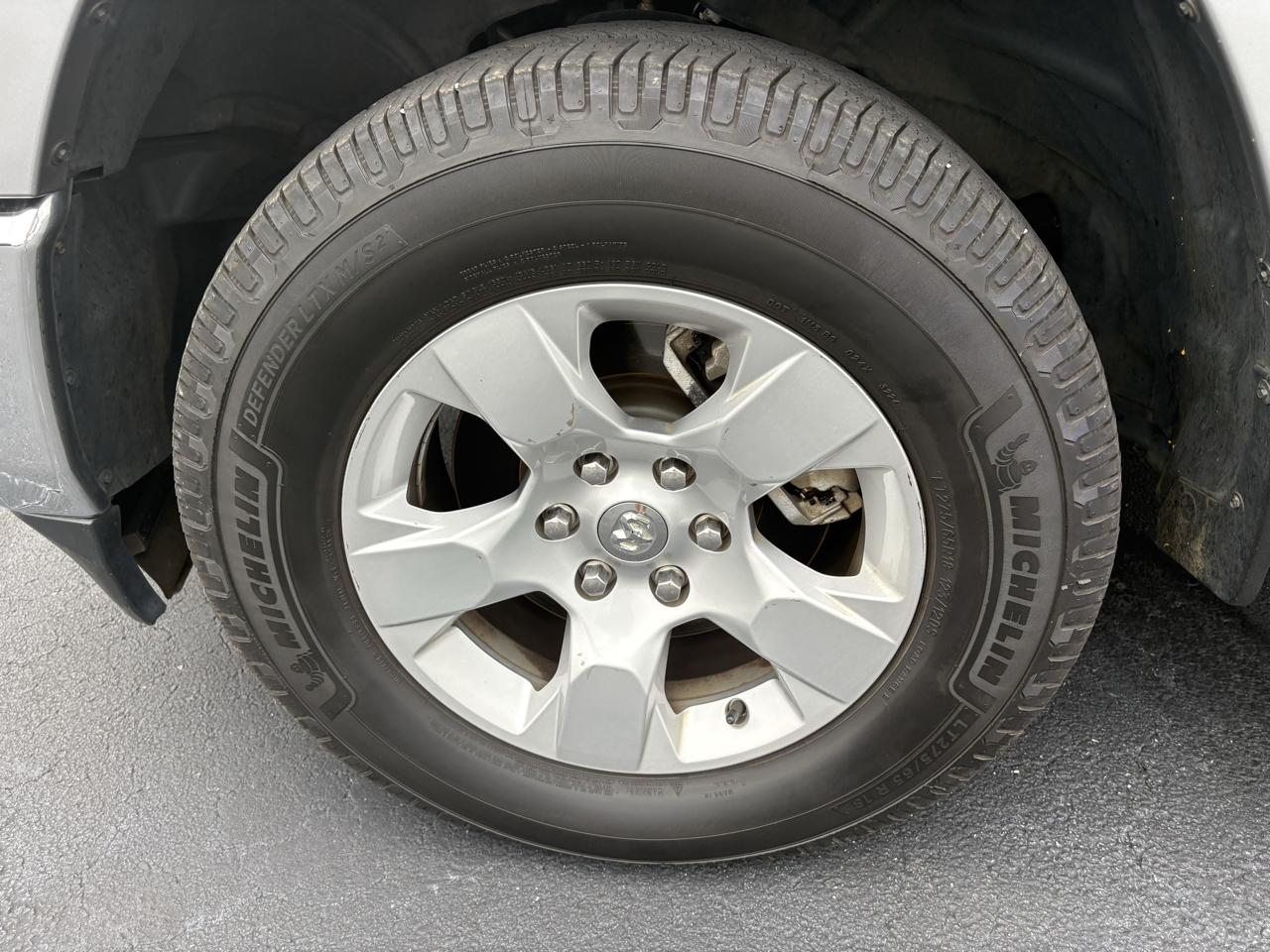 RAM 1500 Big Horn Crew Cab SWB 4WD 2020