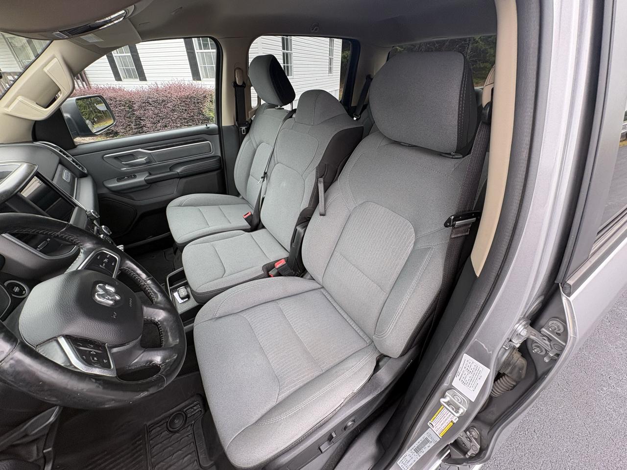 RAM 1500 Big Horn Crew Cab SWB 4WD 2020