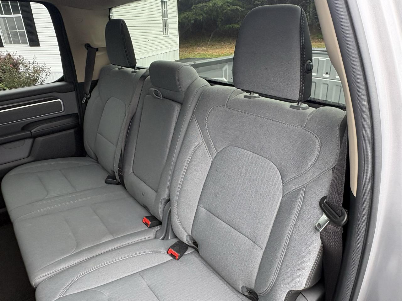 RAM 1500 Big Horn Crew Cab SWB 4WD 2020