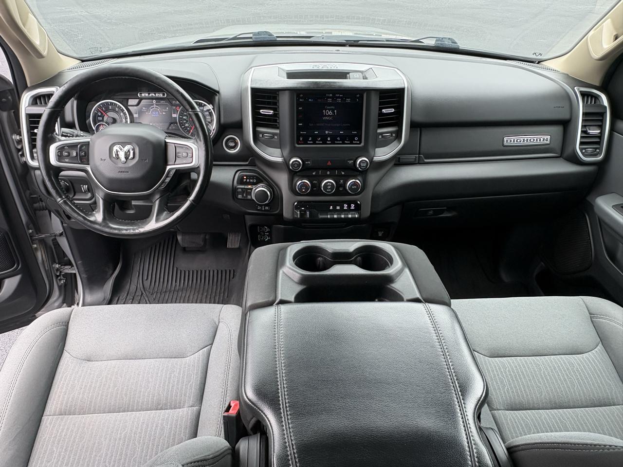 RAM 1500 Big Horn Crew Cab SWB 4WD 2020