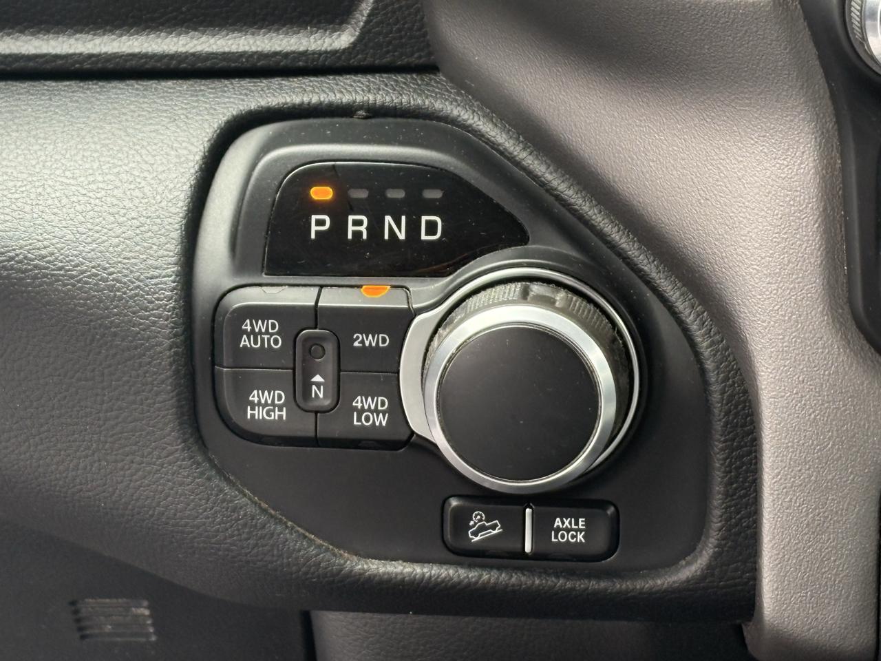 RAM 1500 Big Horn Crew Cab SWB 4WD 2020