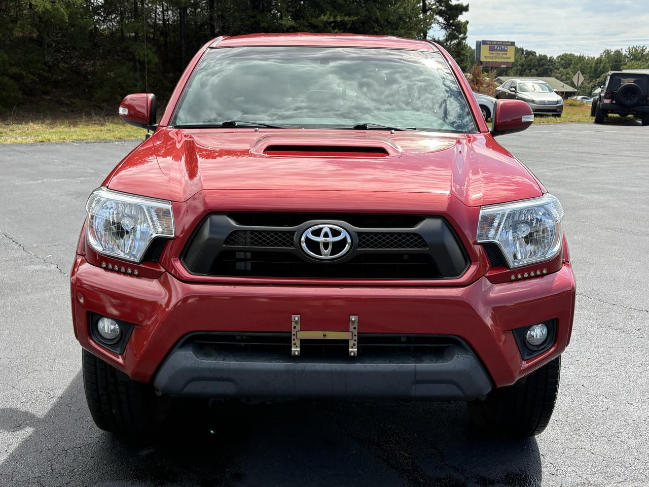 Toyota Tacoma PreRunner Double Cab V6 5AT 2WD 2015