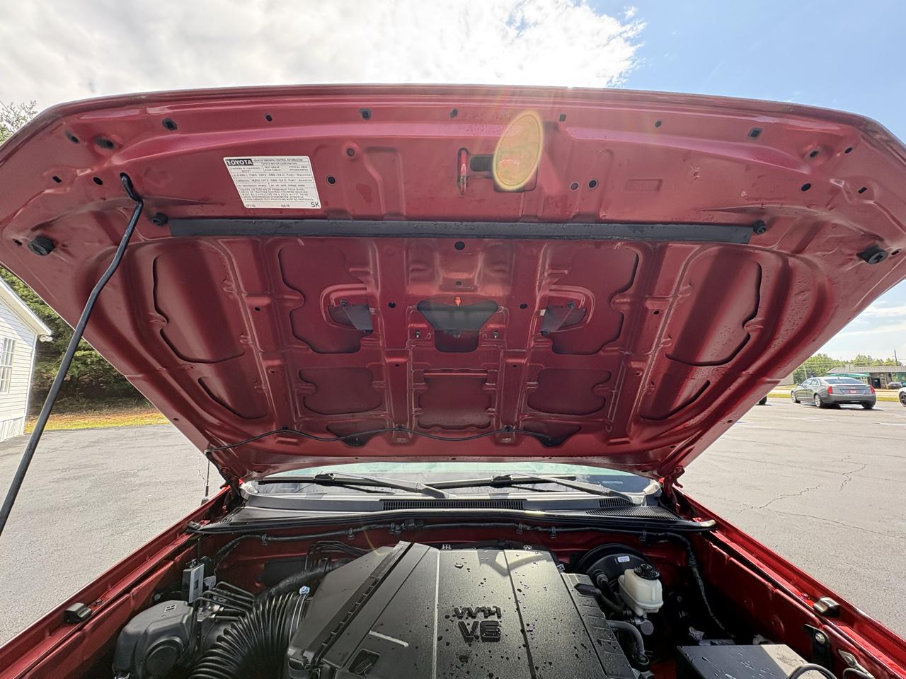 Toyota Tacoma PreRunner Double Cab V6 5AT 2WD 2015