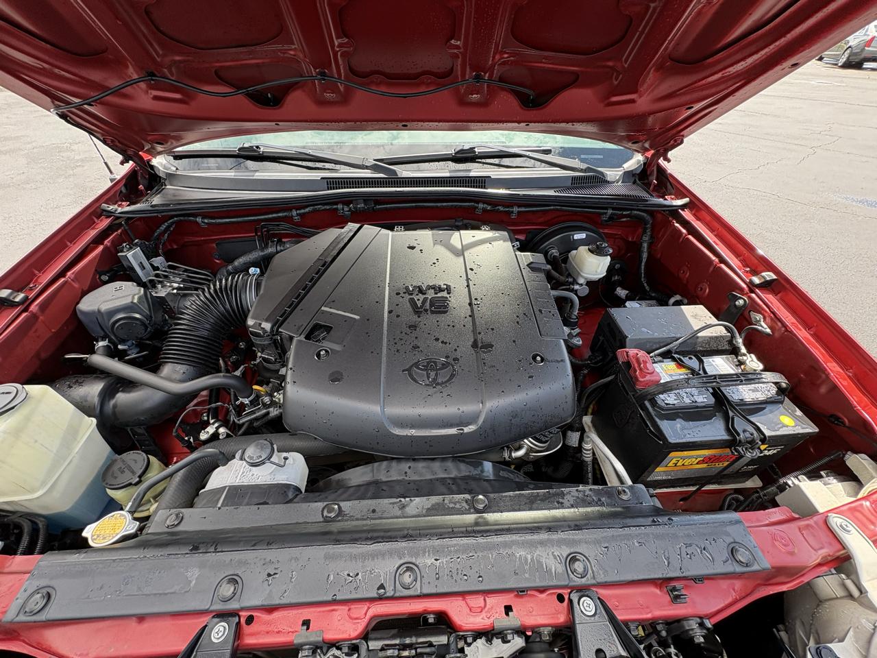 Toyota Tacoma PreRunner Double Cab V6 5AT 2WD 2015
