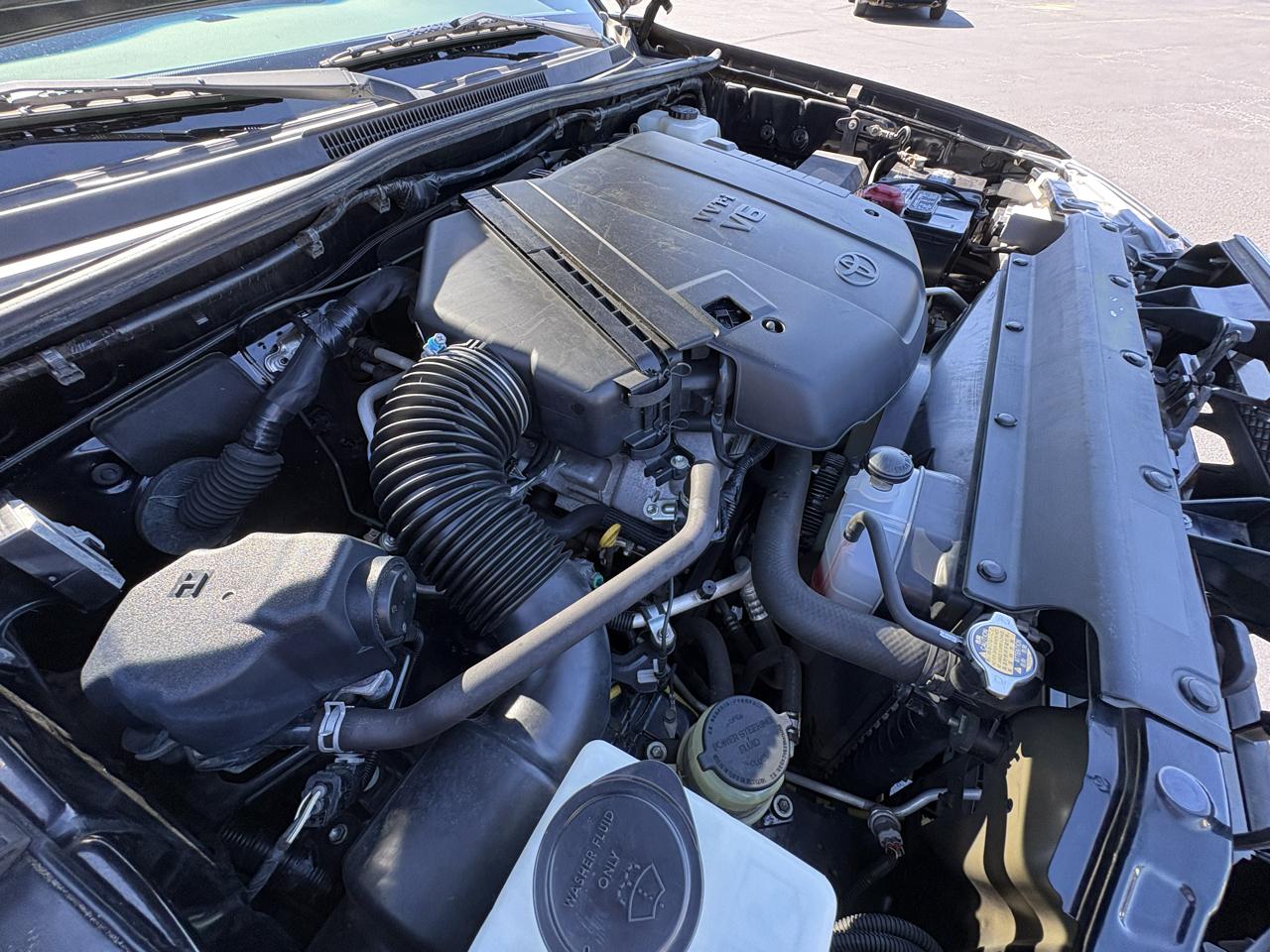 Toyota Tacoma Double Cab V6 6MT 4WD 2015