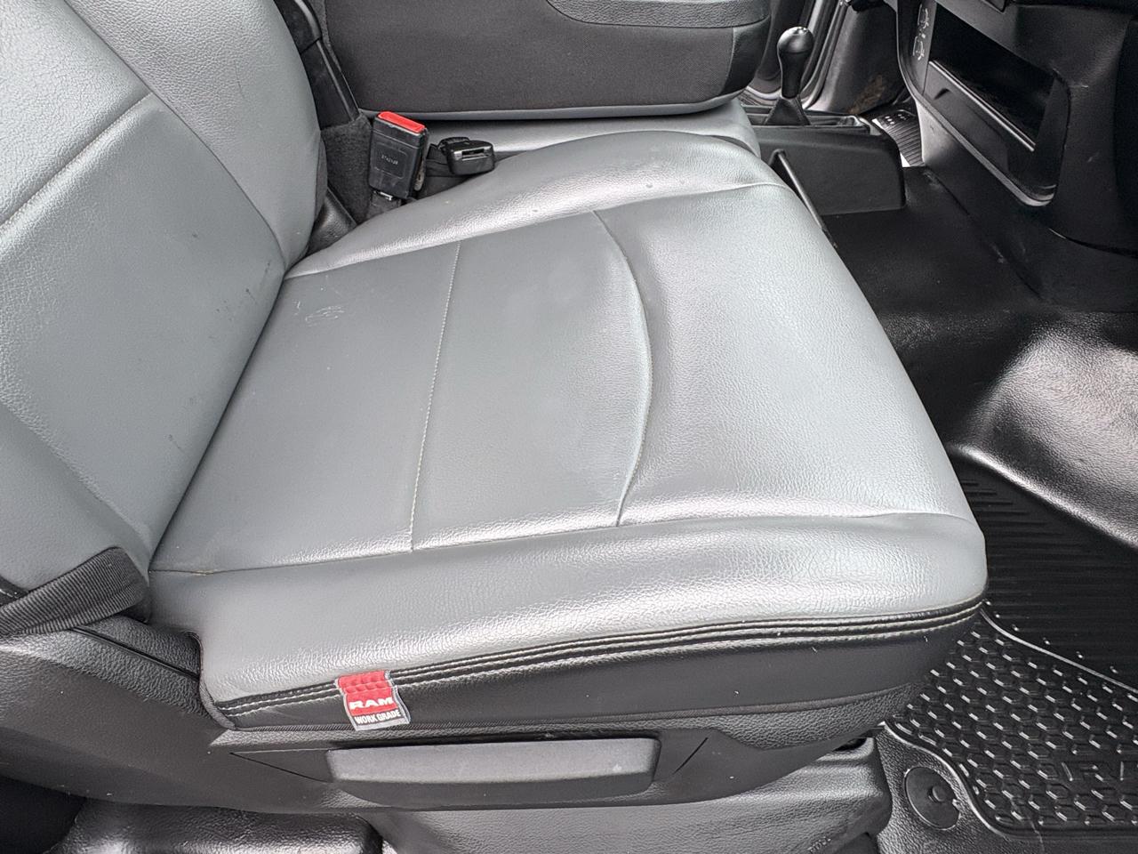 RAM 2500 Tradesman Regular Cab 4WD 2021