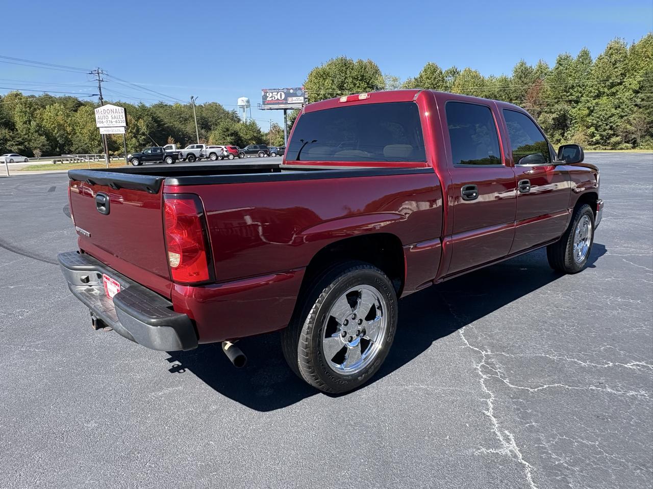 Chevrolet Silverado 1500 LS2 Crew Cab 2WD 2006