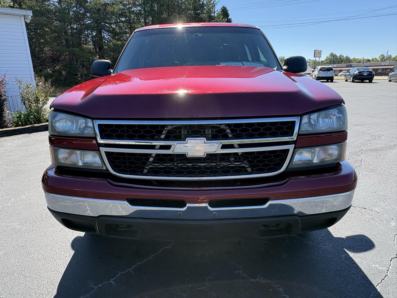Chevrolet Silverado 1500 LS2 Crew Cab 2WD 2006
