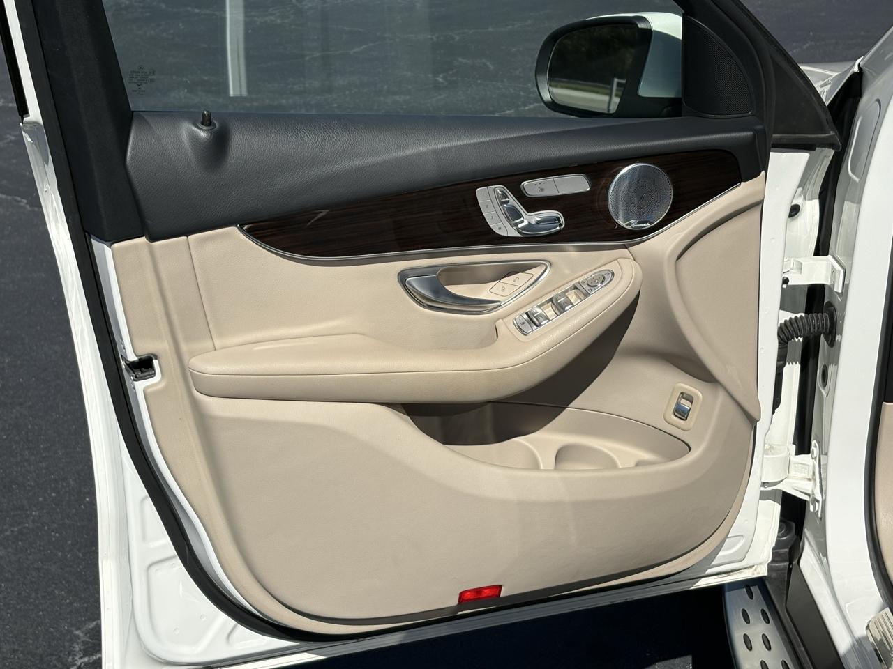 Mercedes-Benz GLC-Class GLC300 2018