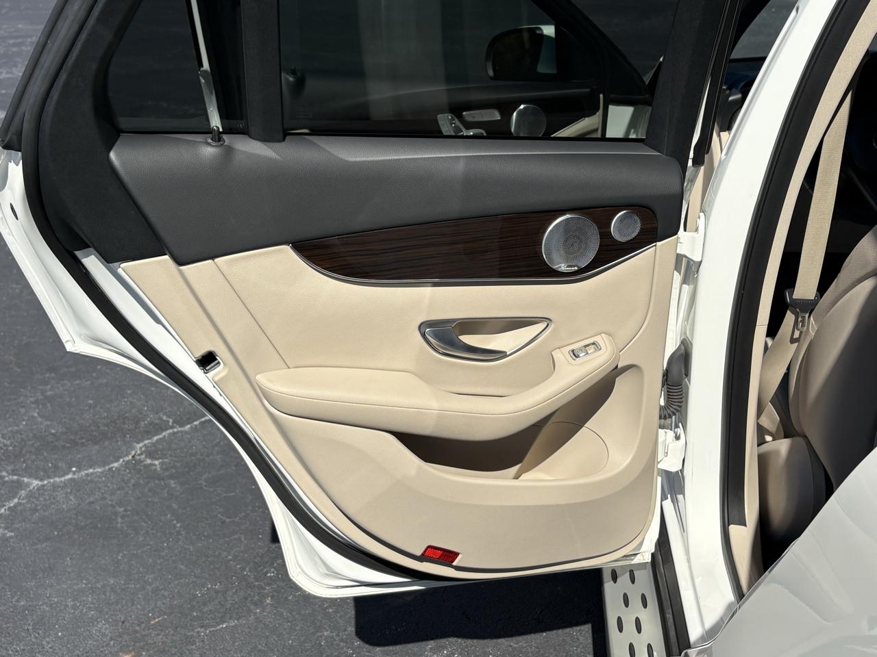 Mercedes-Benz GLC-Class GLC300 2018