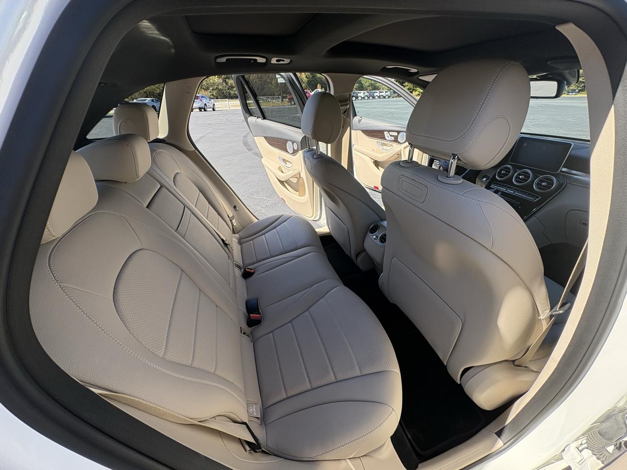 Mercedes-Benz GLC-Class GLC300 2018