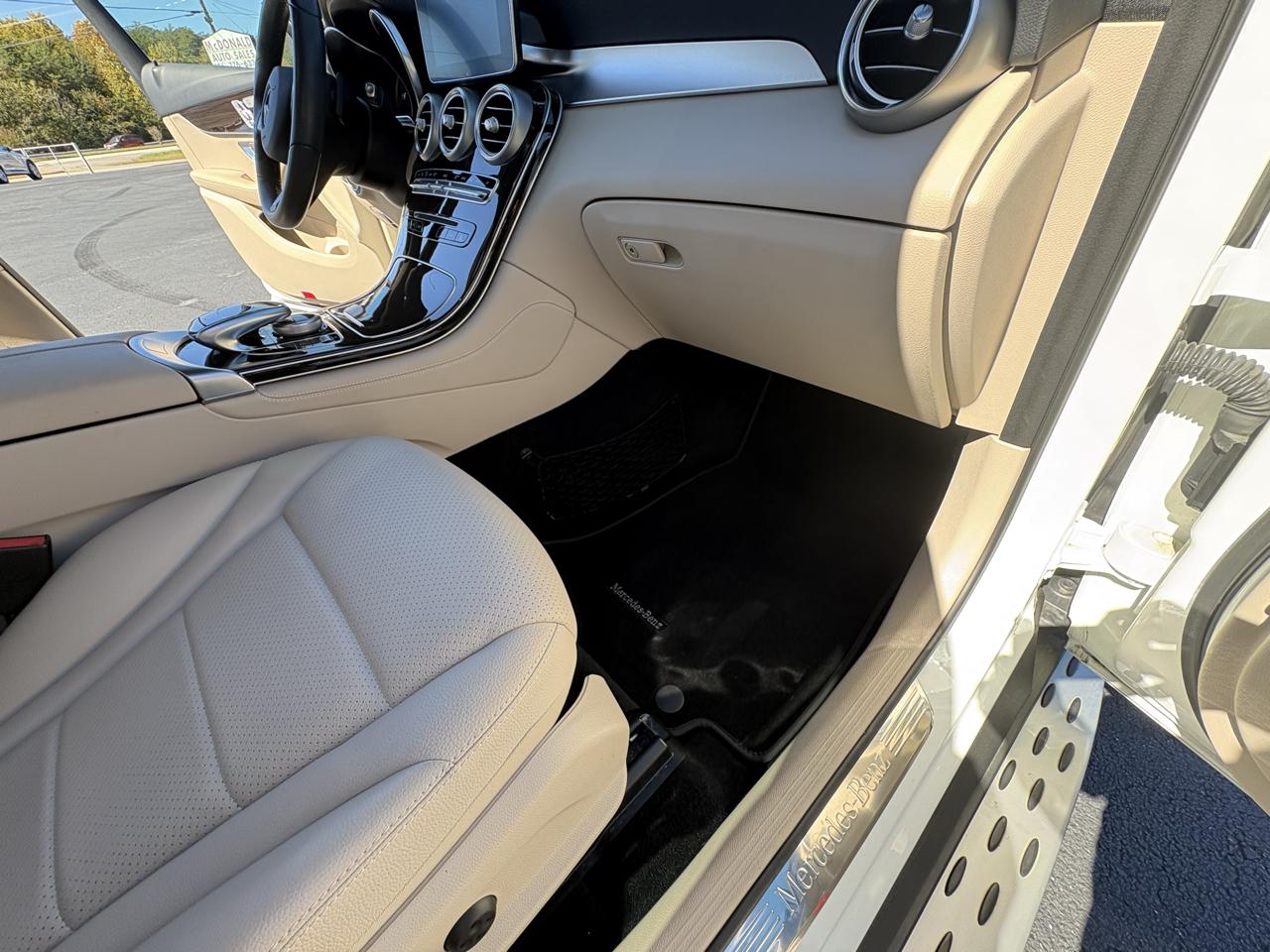 Mercedes-Benz GLC-Class GLC300 2018