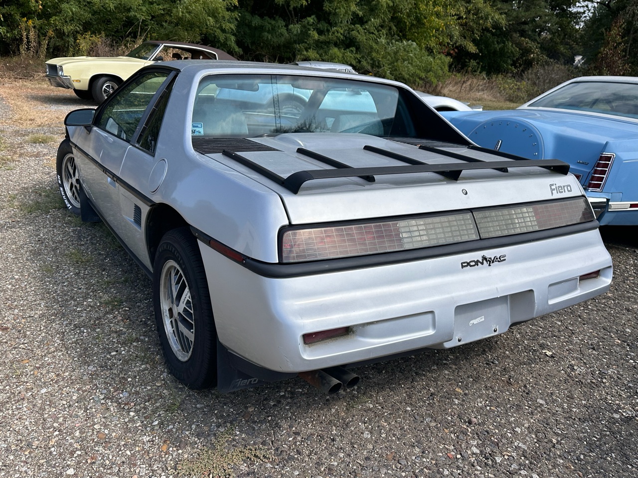 Pontiac Fiero  1987