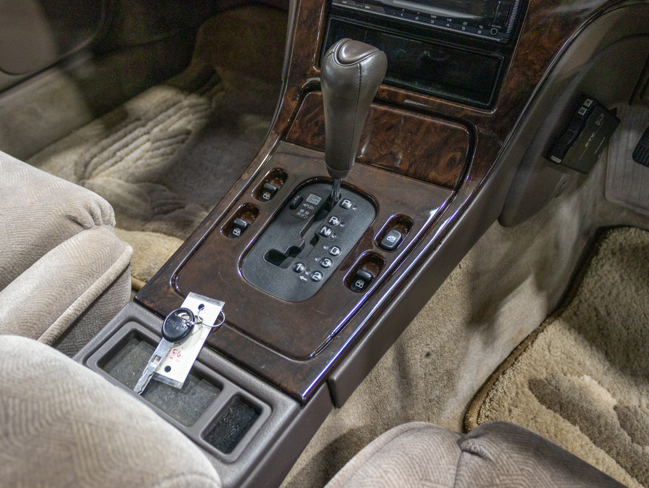 Nissan President  1995