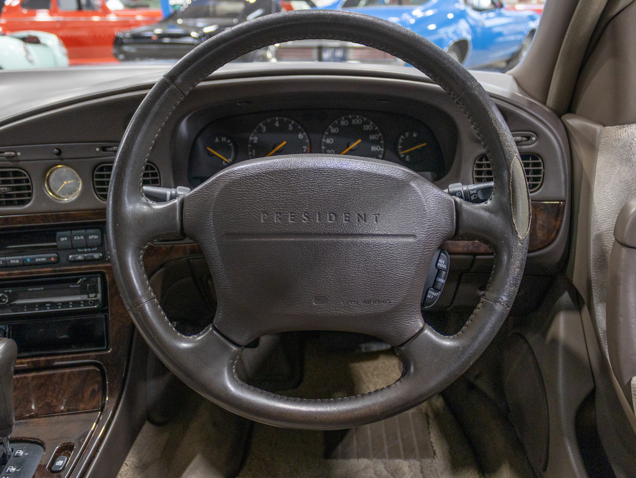 Nissan President  1995