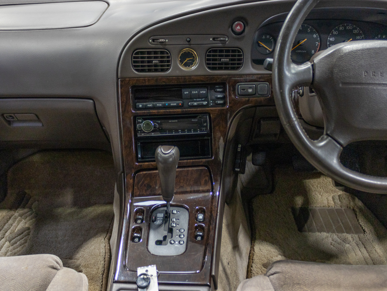 Nissan President  1995