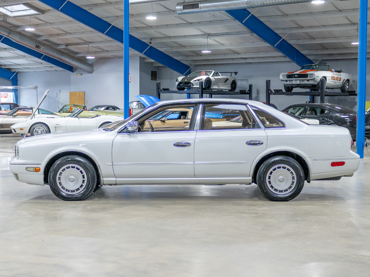 Nissan President  1995