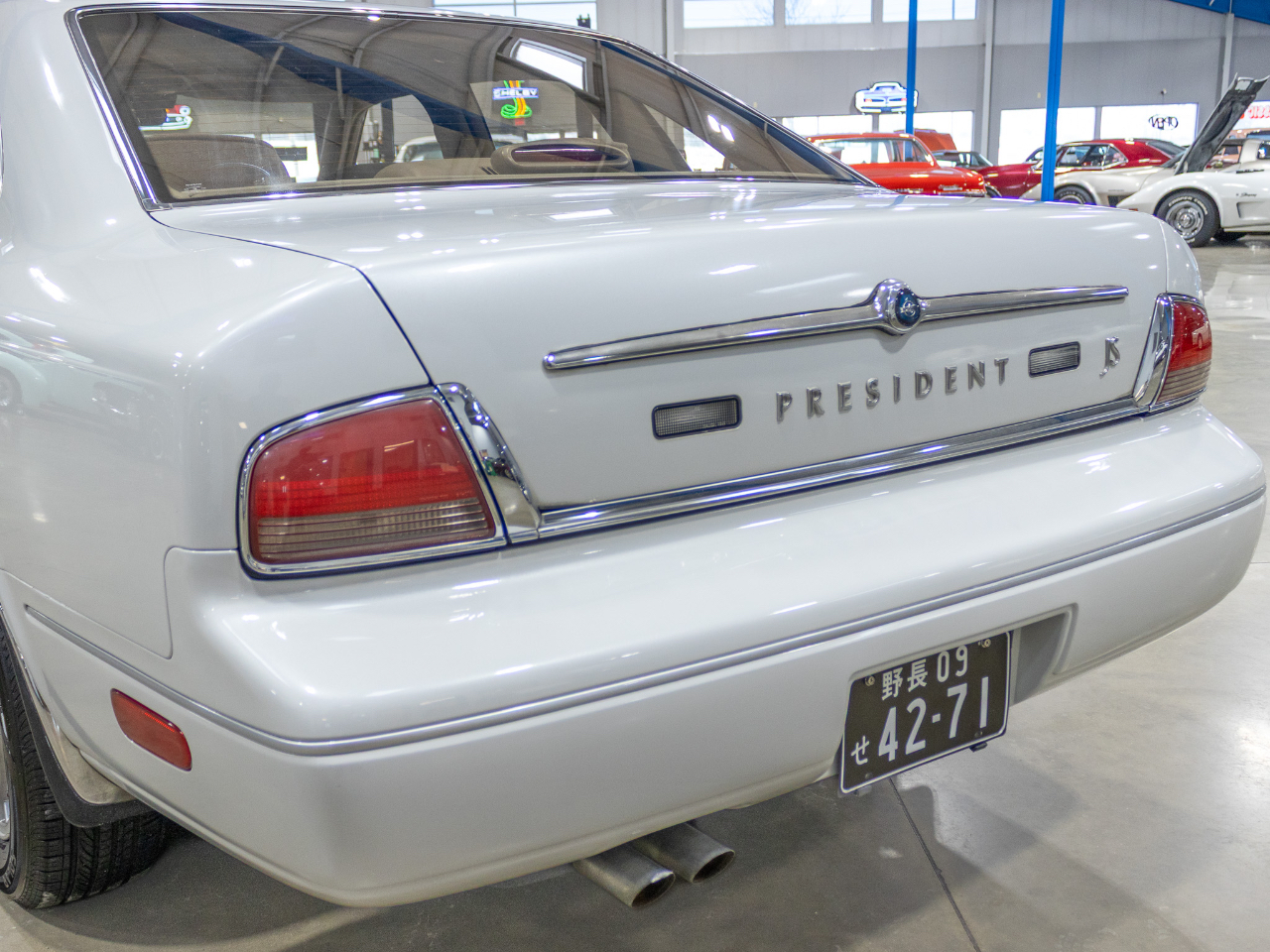 Nissan President  1995